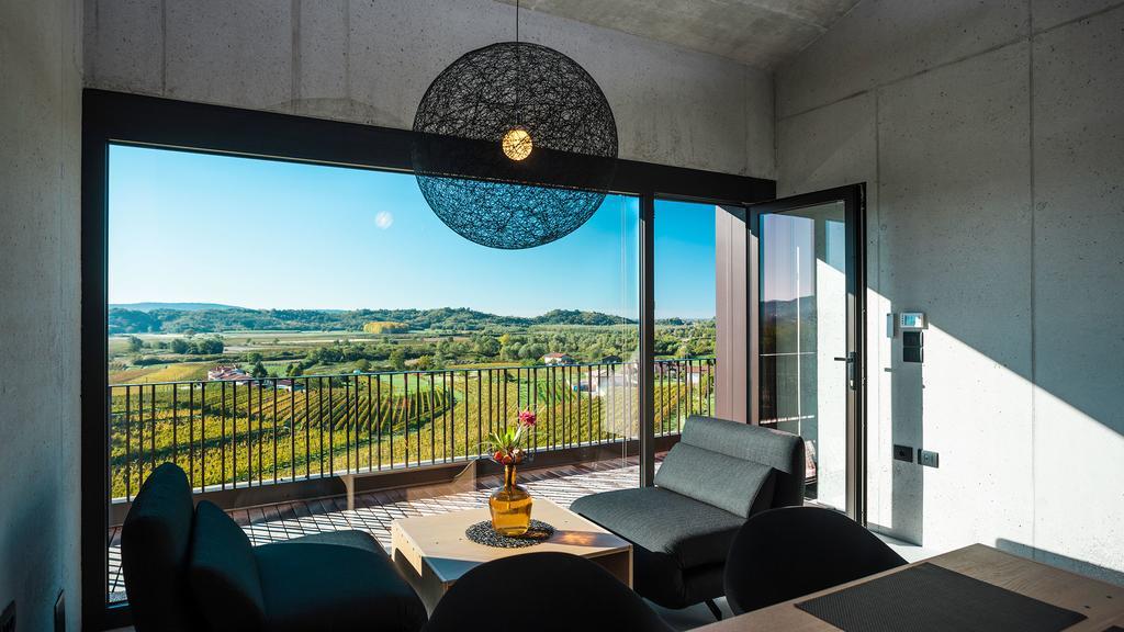 Appartamento Fana Estate Dobrovo Esterno foto